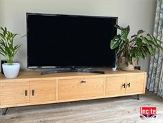 Bespoke Oak TV Media Units Custom Made to order to your size requirements by Incite Interiors Draycott Derbyshire at Competitive Prices 