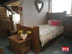 Chunky Plank Pine Single Bed