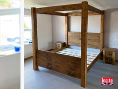 Rustic Chunky Plank Pine Four Poster Bed