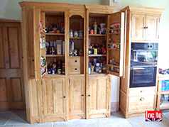 Custom Made Larder Upper Cupbard Doors Showing All The Internal /secure/pickimageplus.aspx?id=itaid_8145&req_x=238&req_y=179&padding=&folder=&img=/images/ww/Golive-Images/Andersons%20Kitchen%202a.jpg&x1=&y1=&x2=&y2=Details