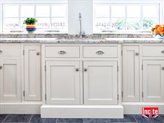 Custom Made Hand Painted Oak Kitchen, Pointing and Mizzle Painted Kitchen