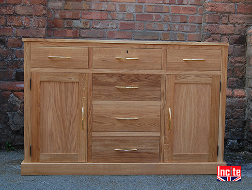 Oak 6 Drawer 2 Door Sideboard