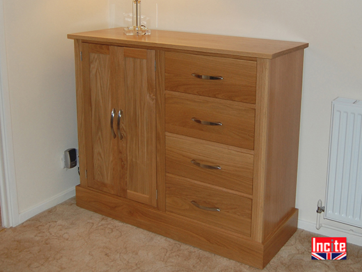 1 Door and 4 Drawer Oak Sideboard 