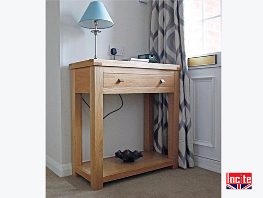 Oak Console with 1 Drawer and Shelf