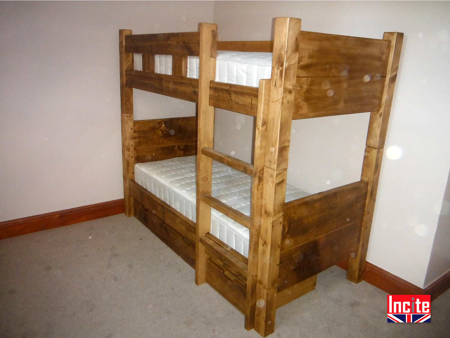Wooden Plank Bunk Beds Handmade By, Rustic Pine Bunk Beds