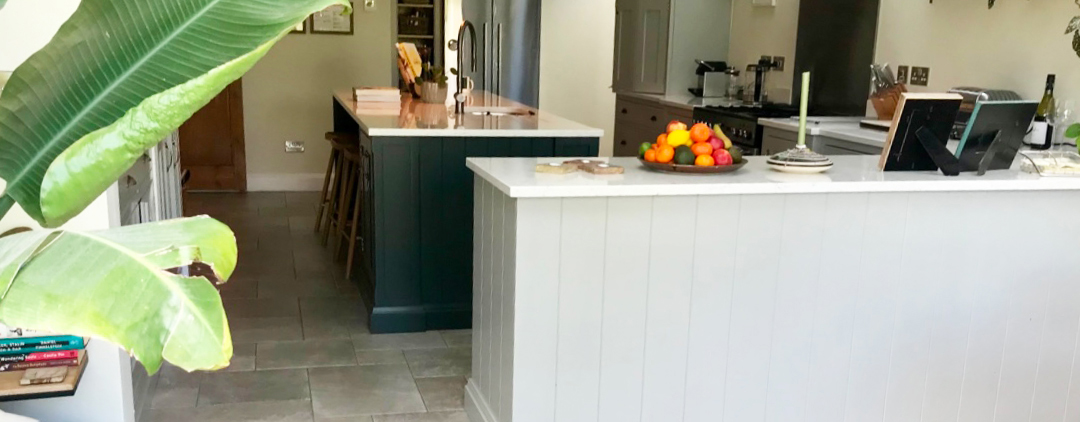 Bespoke Oak Painted Kitchen Units Derbyshire